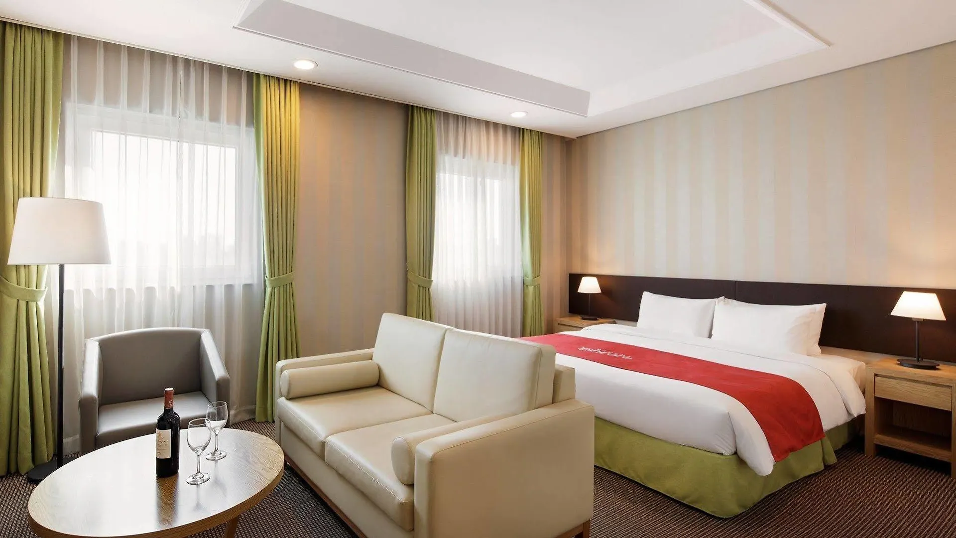 Ramada Encore By Wyndham Seoul Dongdaemun 4*,