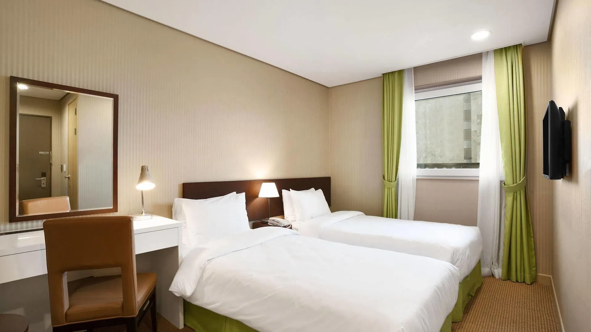 Ramada Encore By Wyndham Seoul Dongdaemun 4*,  Südkorea